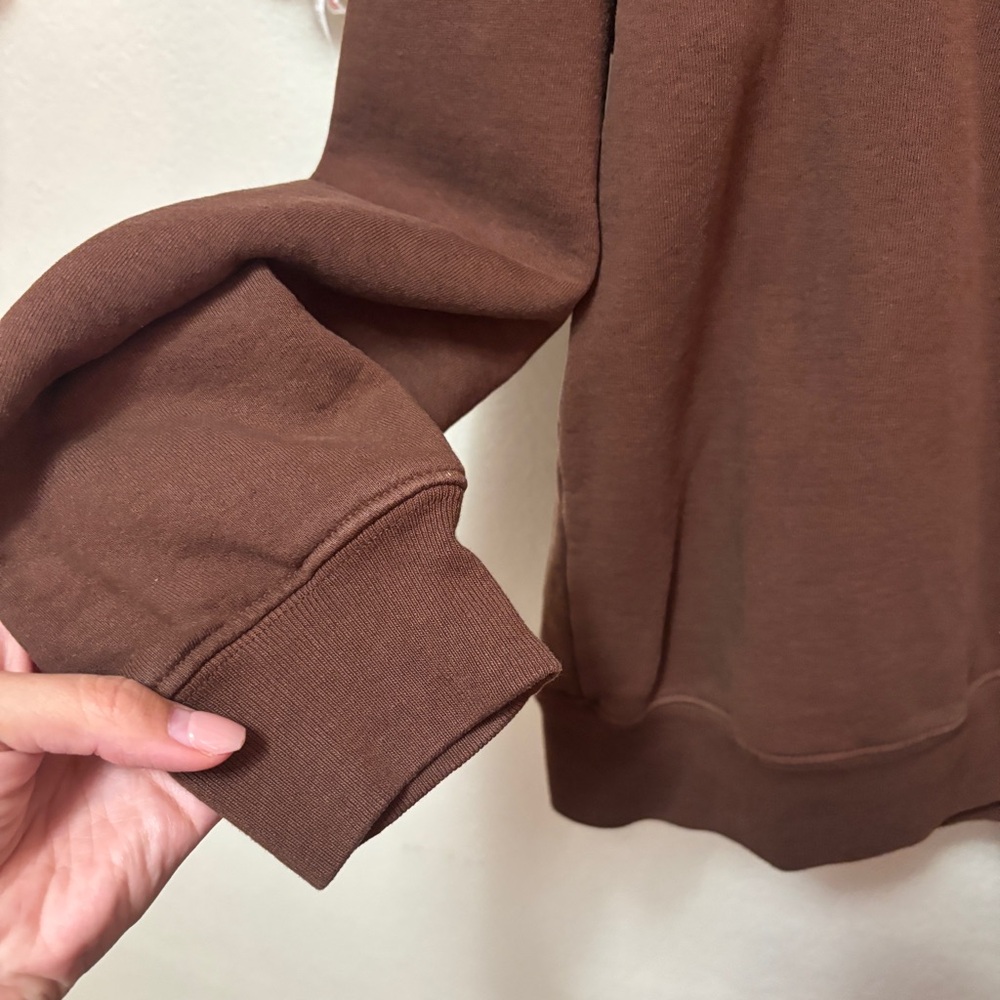 The Pleasing Crewneck in Brown Size Medium - Picture 3 of 6